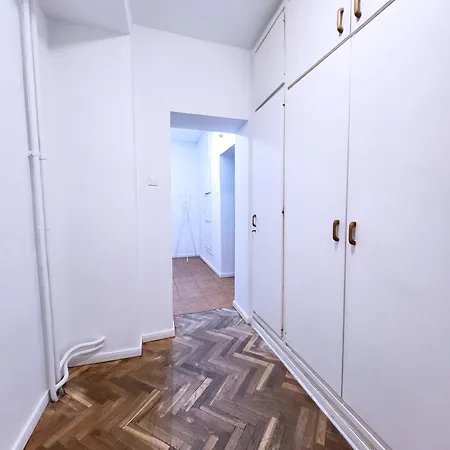 Enjoy! Stare Appartamento