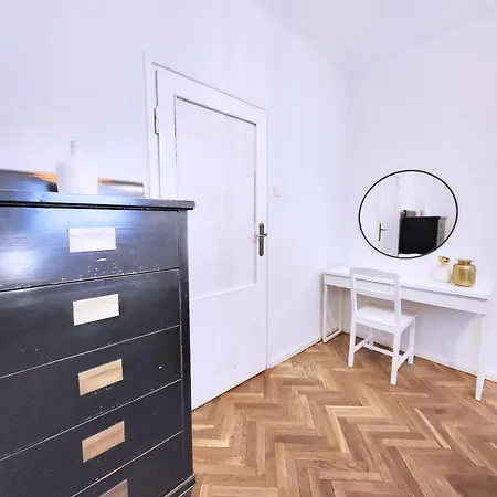 Apartment Enjoy! Stare *