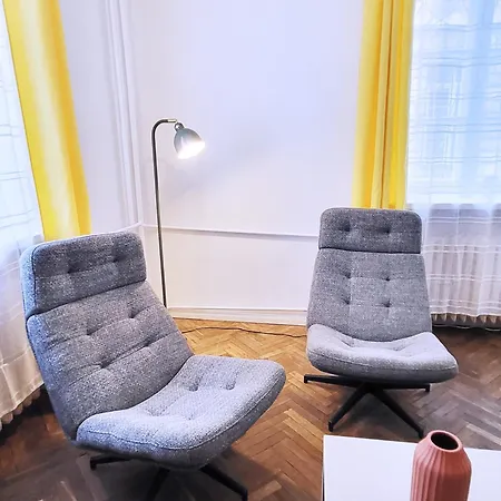 Enjoy! Stare Appartement